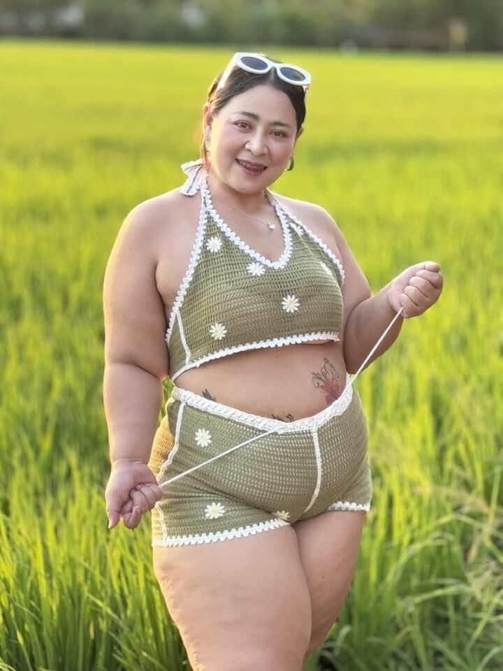 太った女の子アジアの女の子