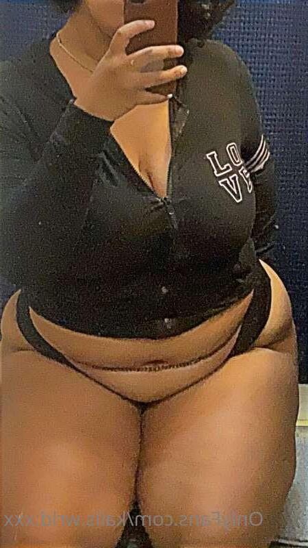 Kalis Big Ass Big BoobsBBWブルネットガールミックスホットショット