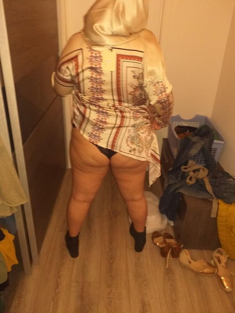 展示イスラム教徒の妻