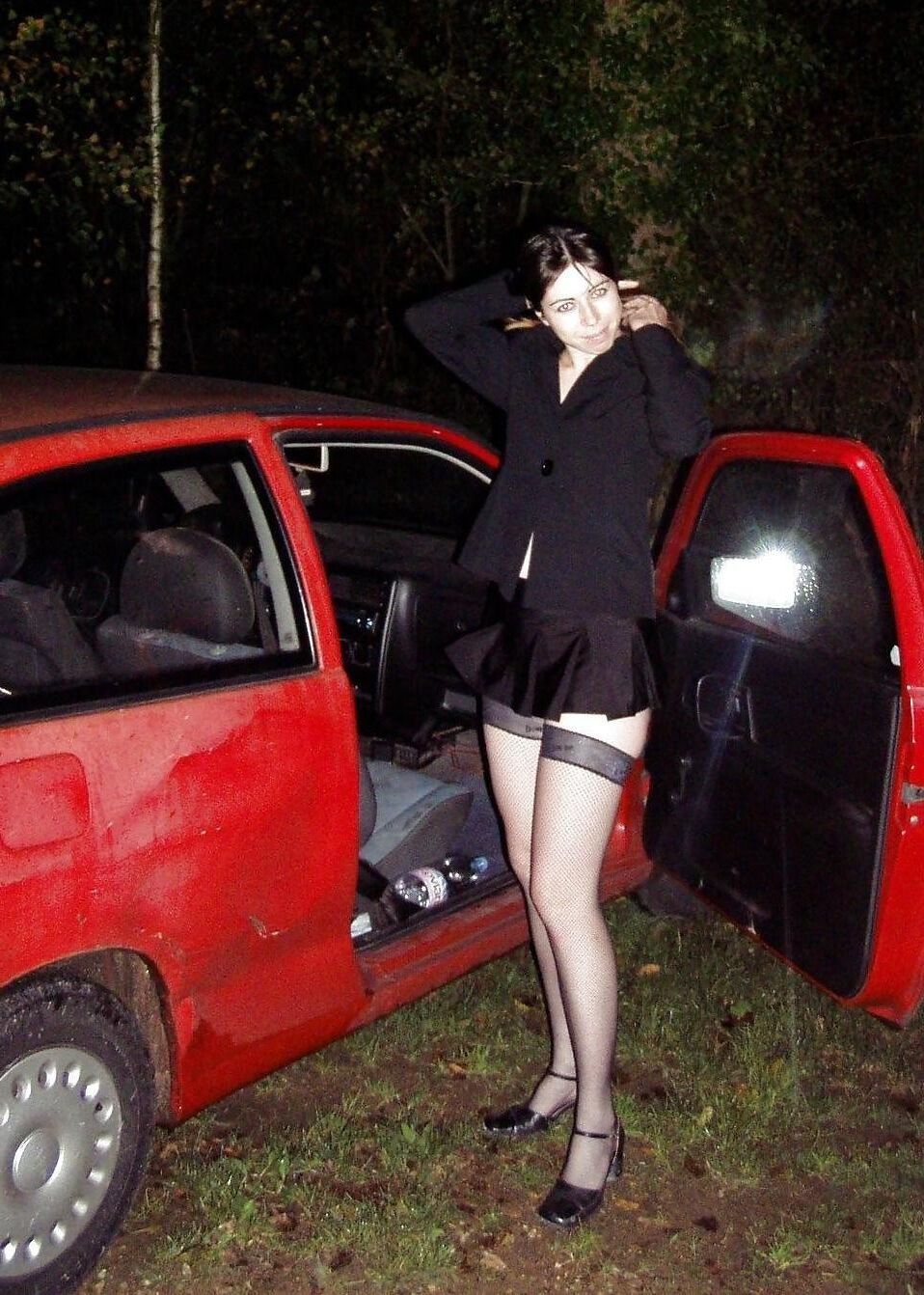 車の熱い女性