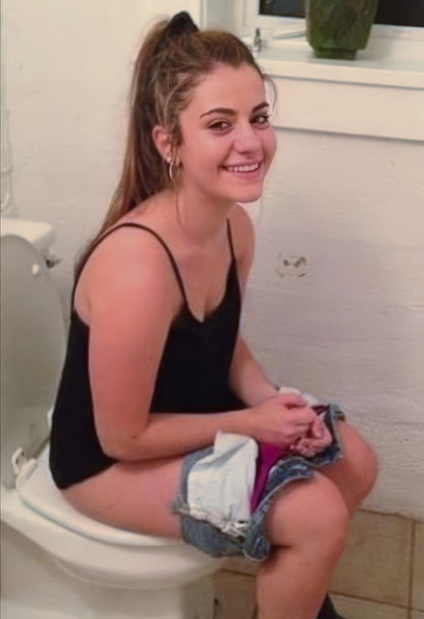 Toilet Bowl Girls 