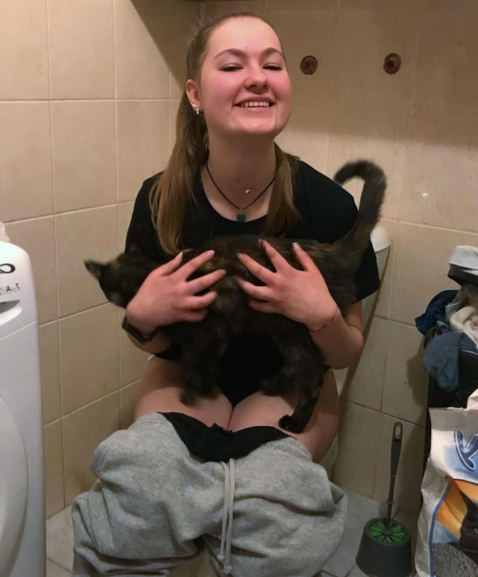 Toilet Bowl Girls 