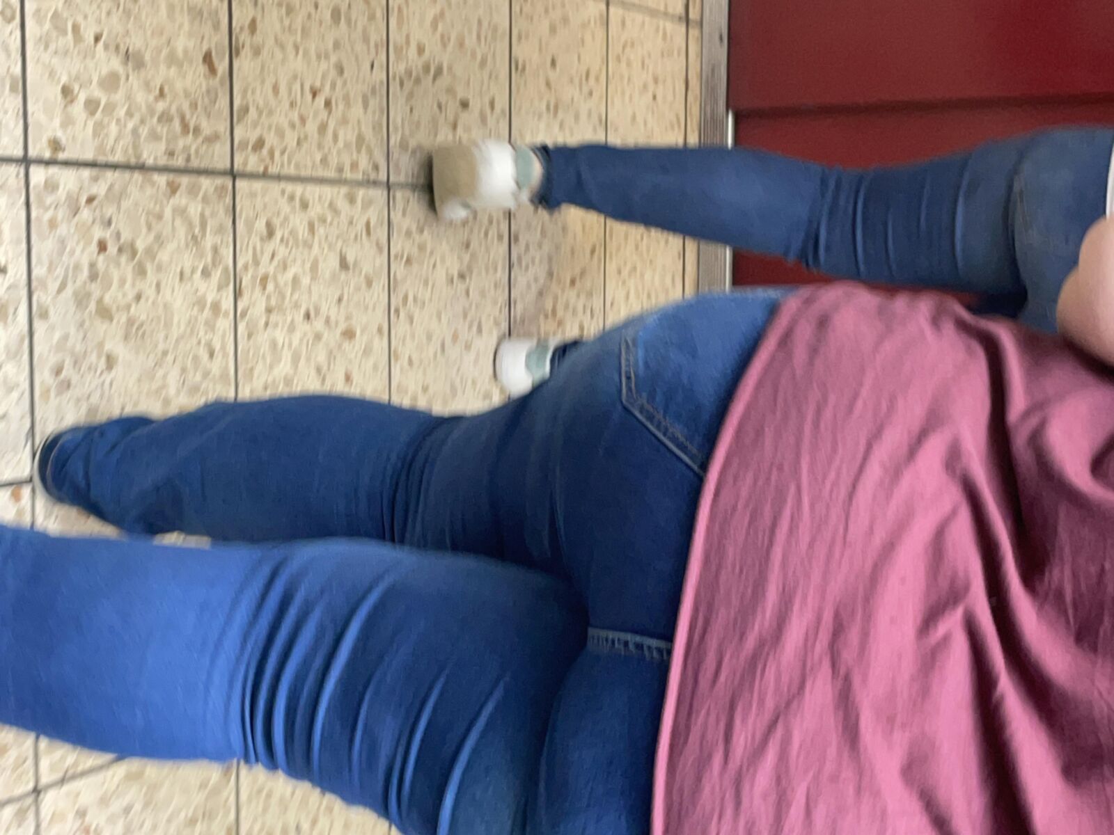 BBW ASS CANDID