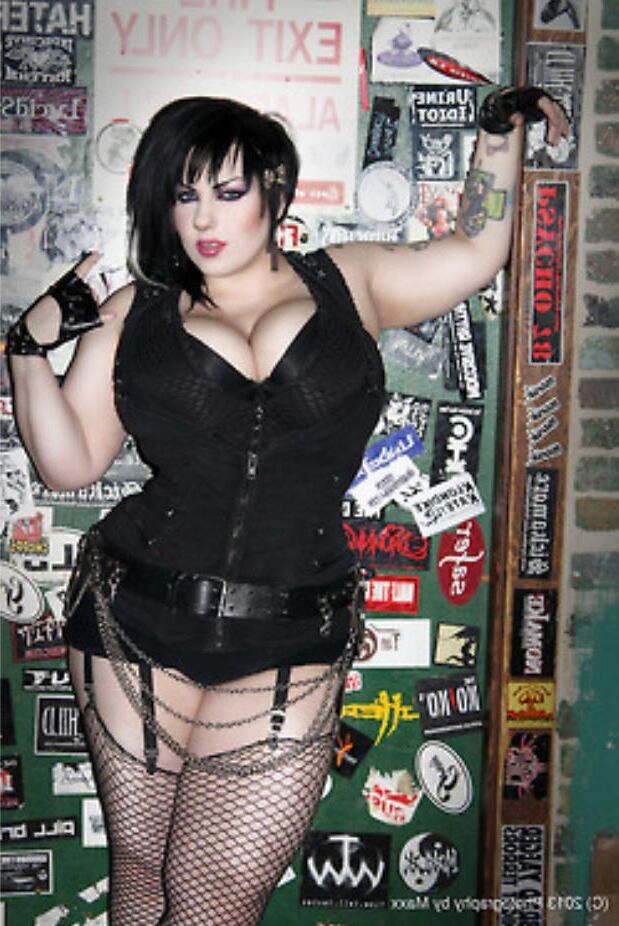 Huge Tits Goth BBW A.V. pt.