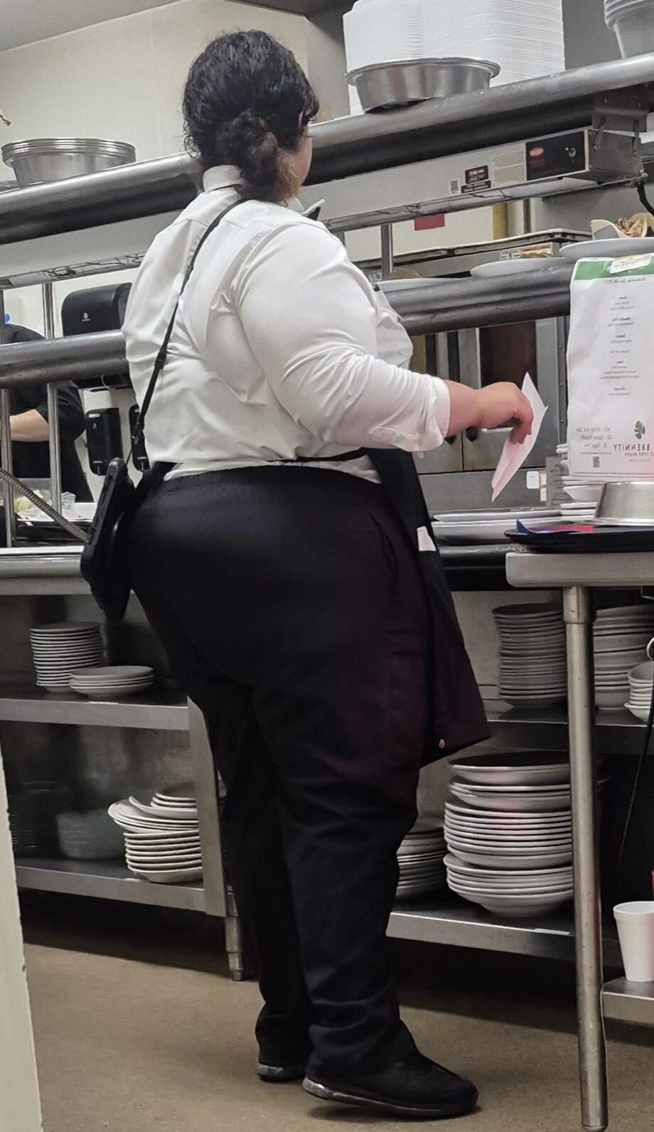 率直なヤングSSBBWマギー