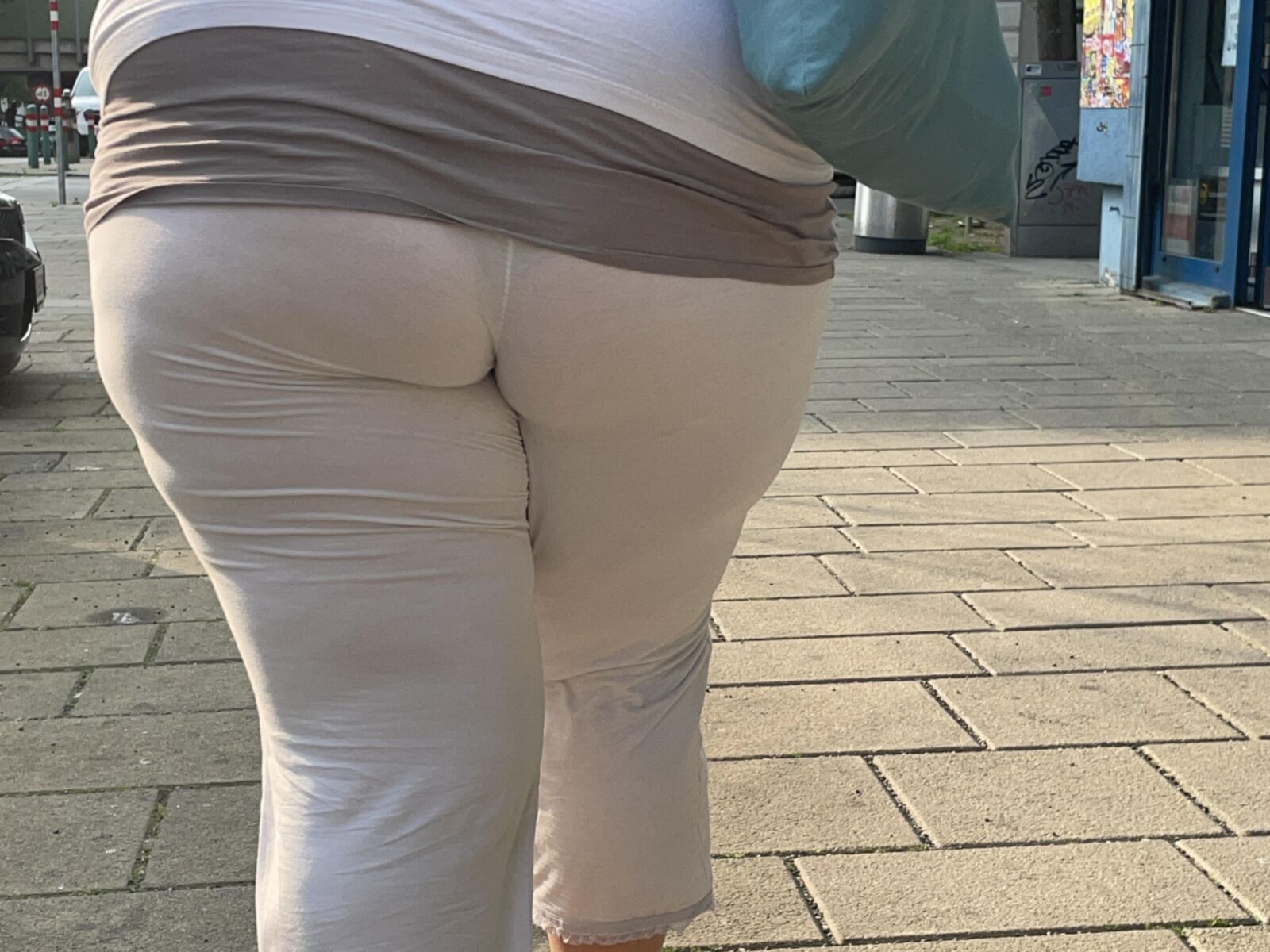 Durch die Hosen sehen (Arsch)