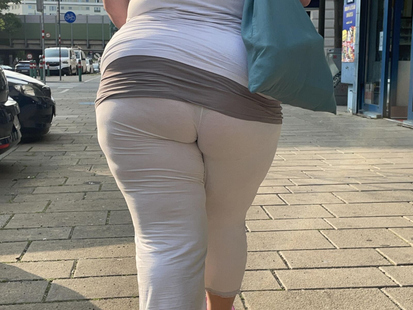 Durch die Hosen sehen (Arsch)