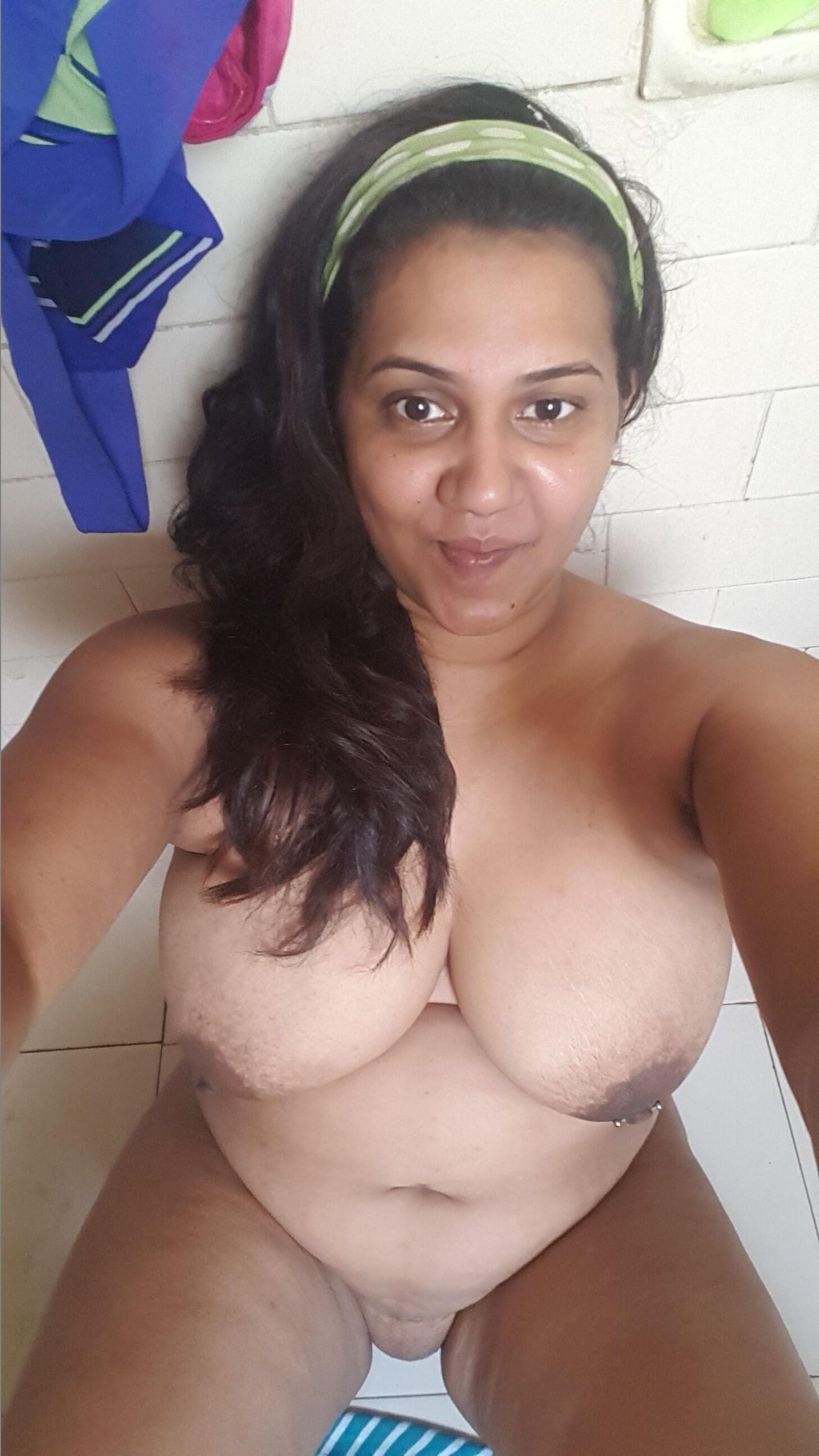 Matures and Grannies: Mature Lady Tits