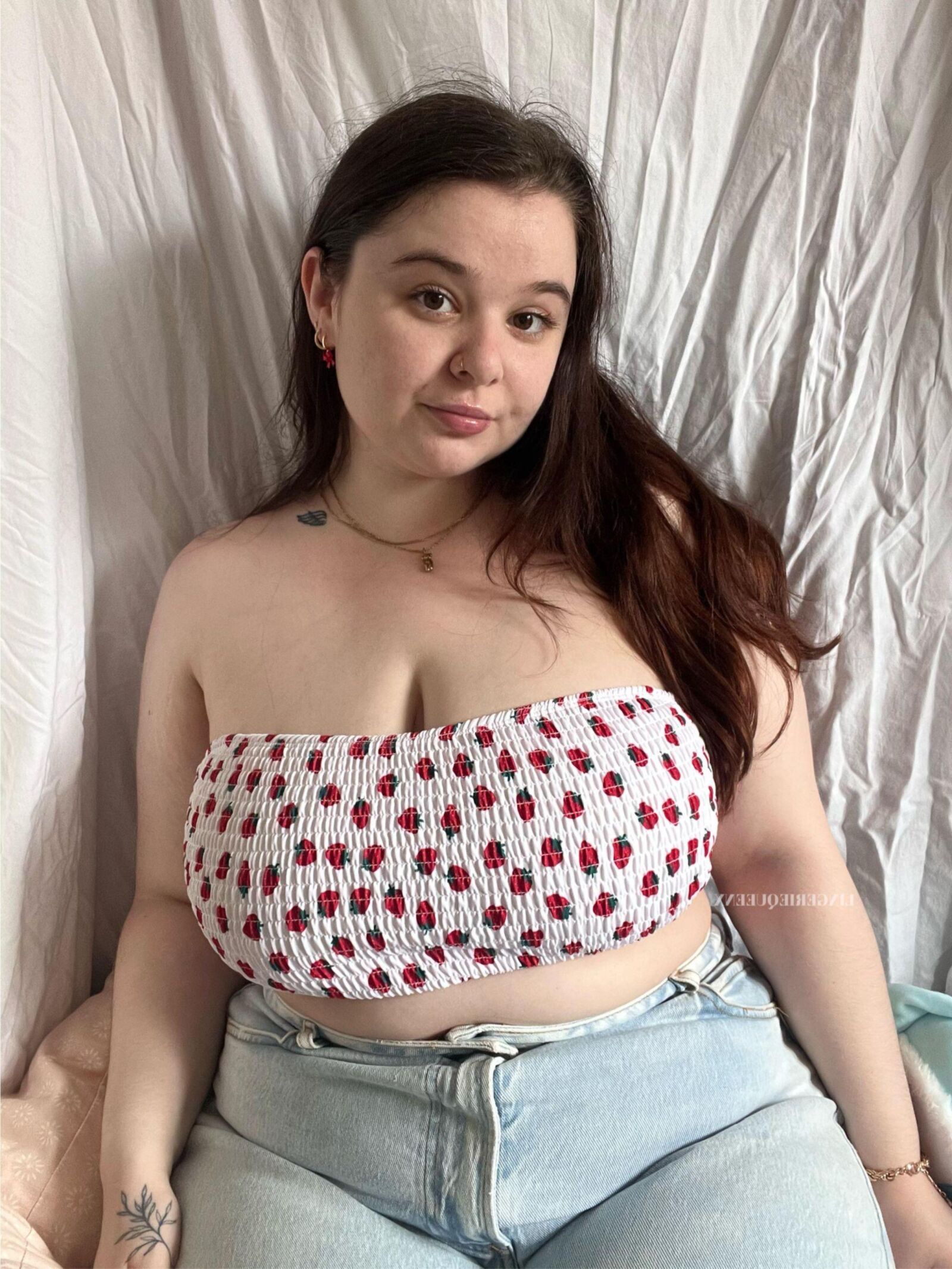Emilia Lily (BBW)