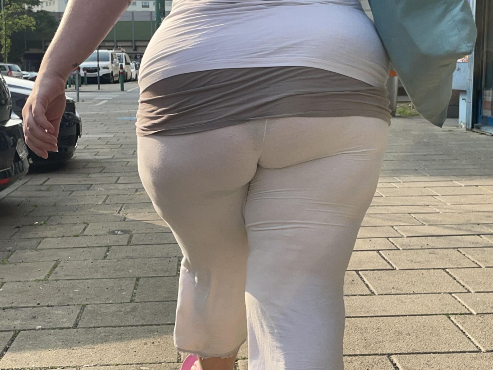 Durch die Hosen sehen (Arsch)