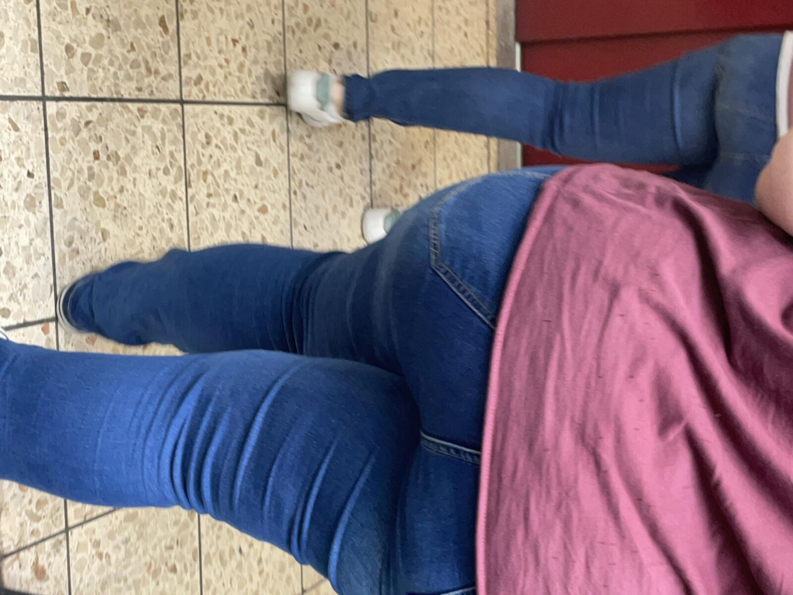 BBW ASS CANDID
