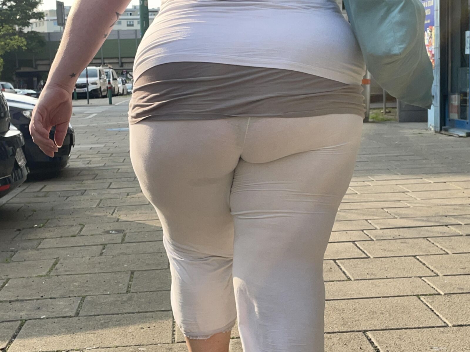 Durch die Hosen sehen (Arsch)