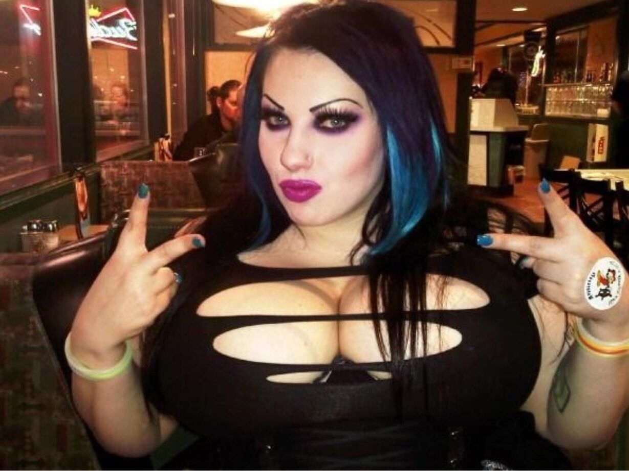 Huge Tits Goth BBW A.V. pt.