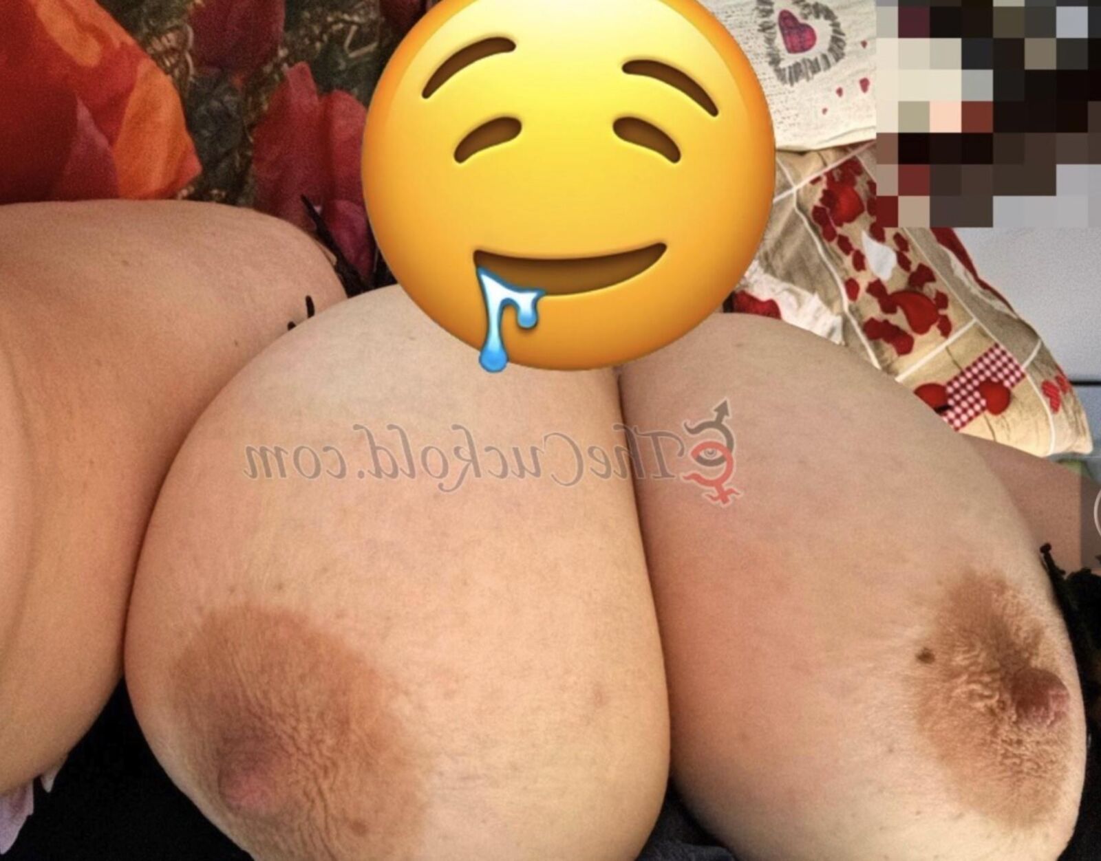 Толстые толстые сиськи
