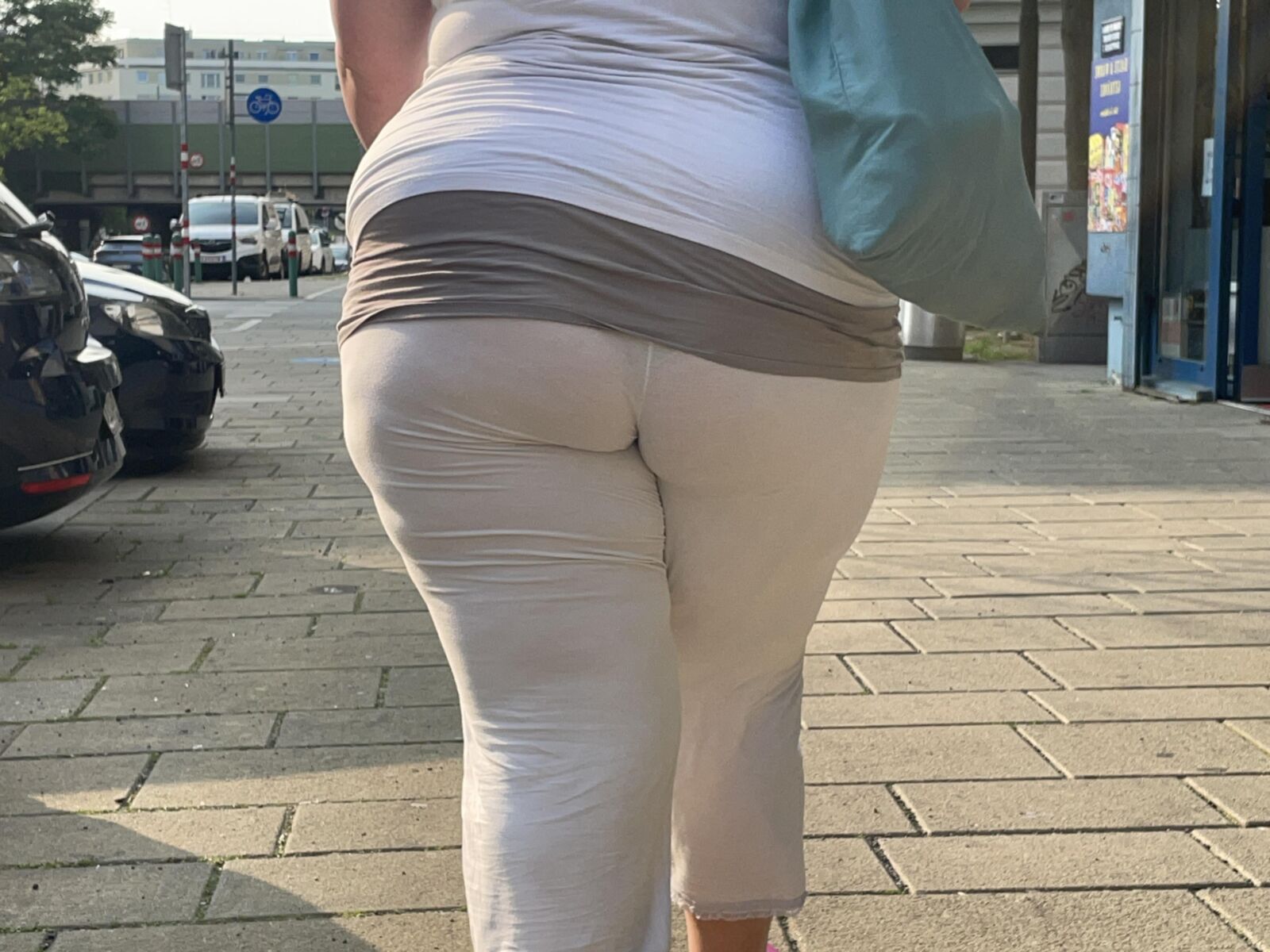 Durch die Hosen sehen (Arsch)