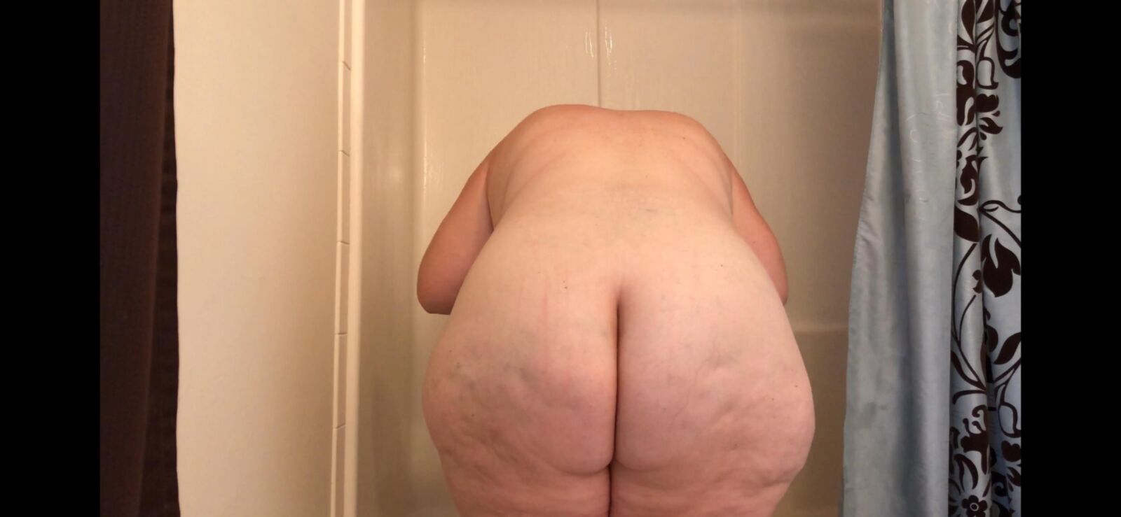 Schwergewichtige Hottie Unshaved Duschbilder
