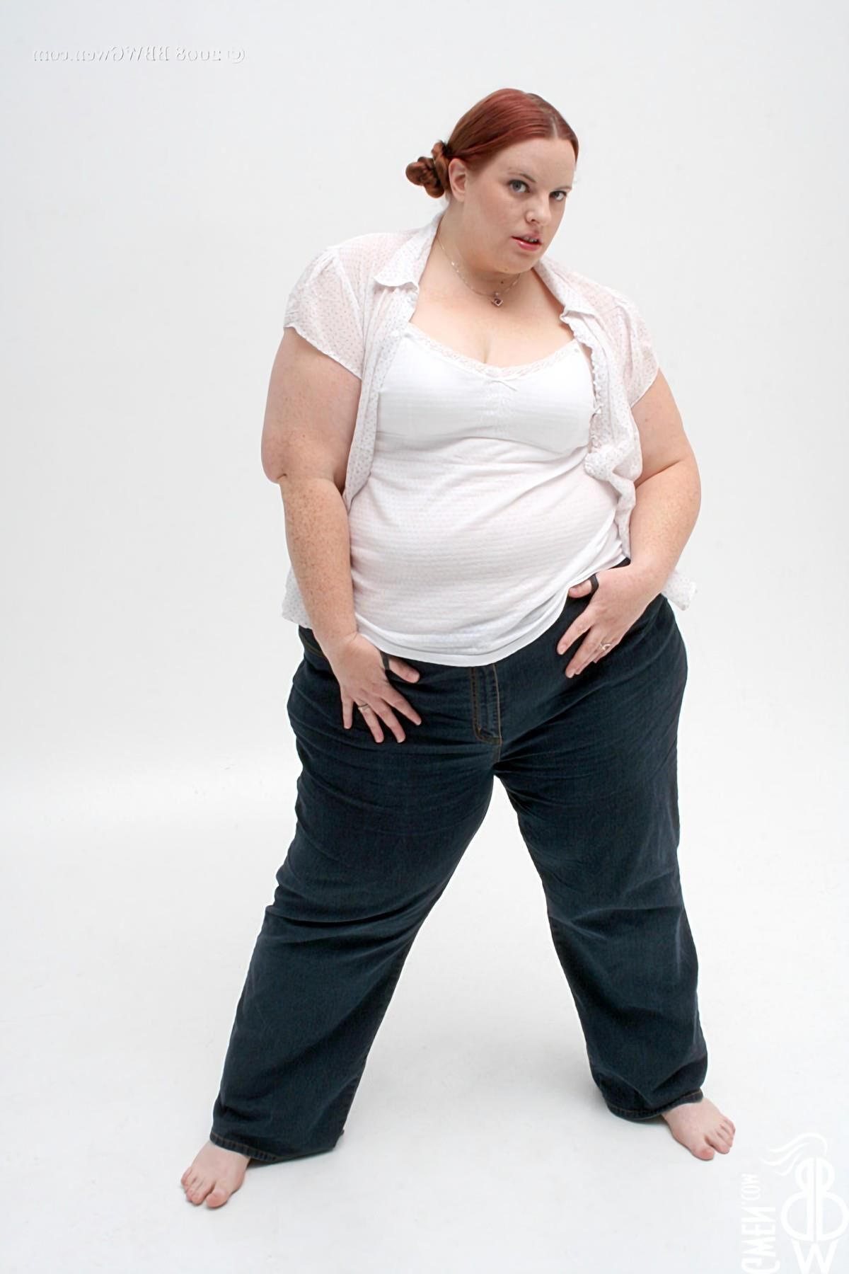 Splendide Gwen! SSBBW Rousse aux Petits Nichons #