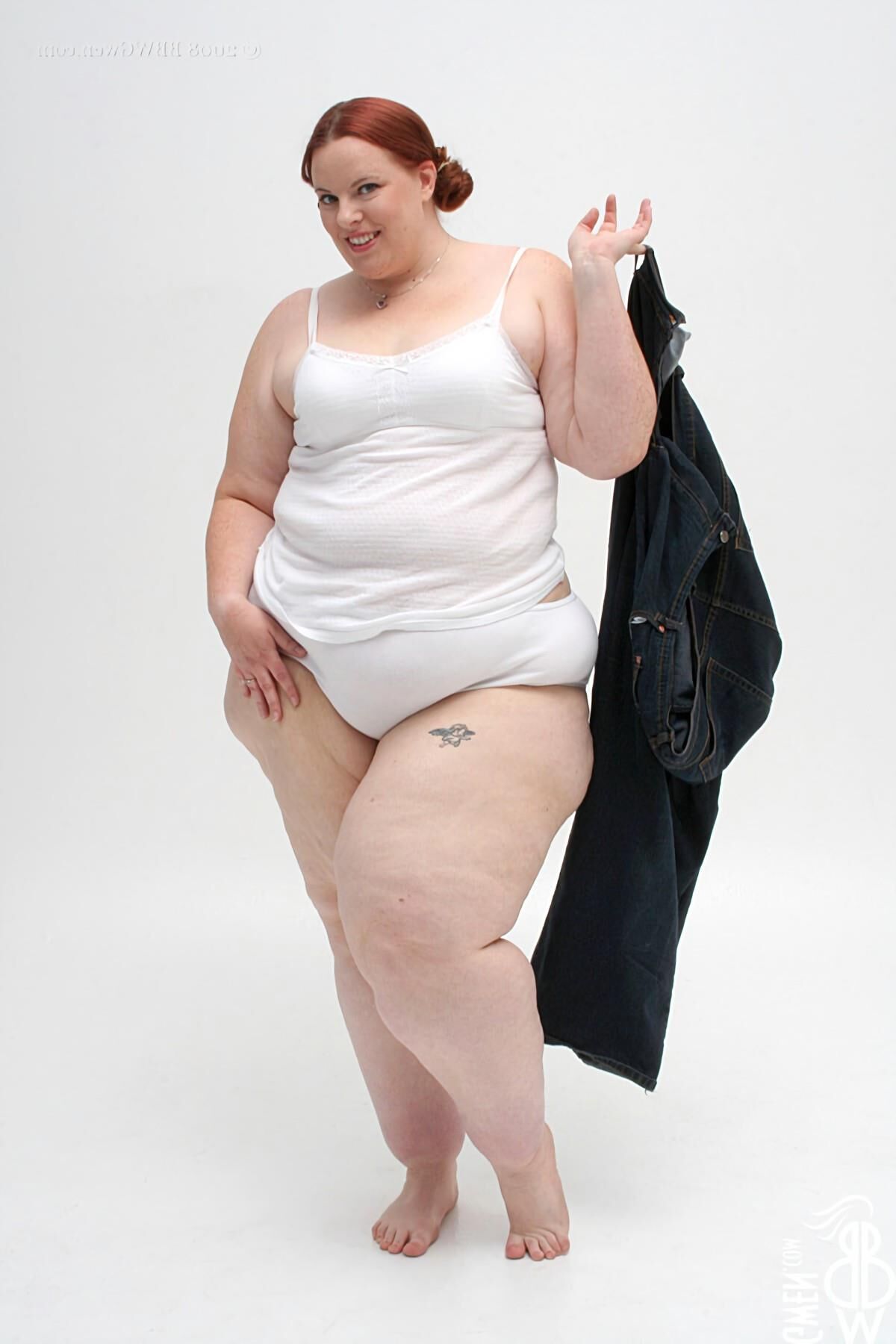 Splendide Gwen! SSBBW Rousse aux Petits Nichons #
