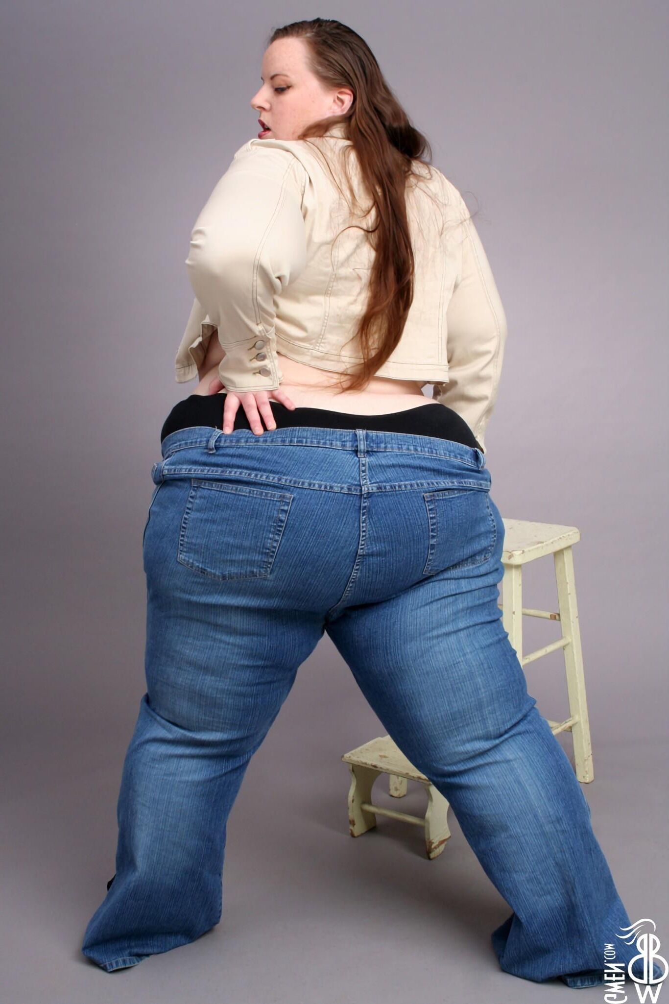 Splendide Gwen! SSBBW Rousse aux Petits Nichons #