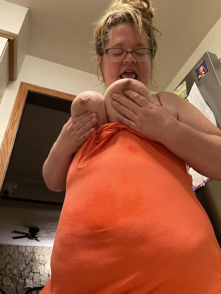Amateur Chubster Hotwife Michelle