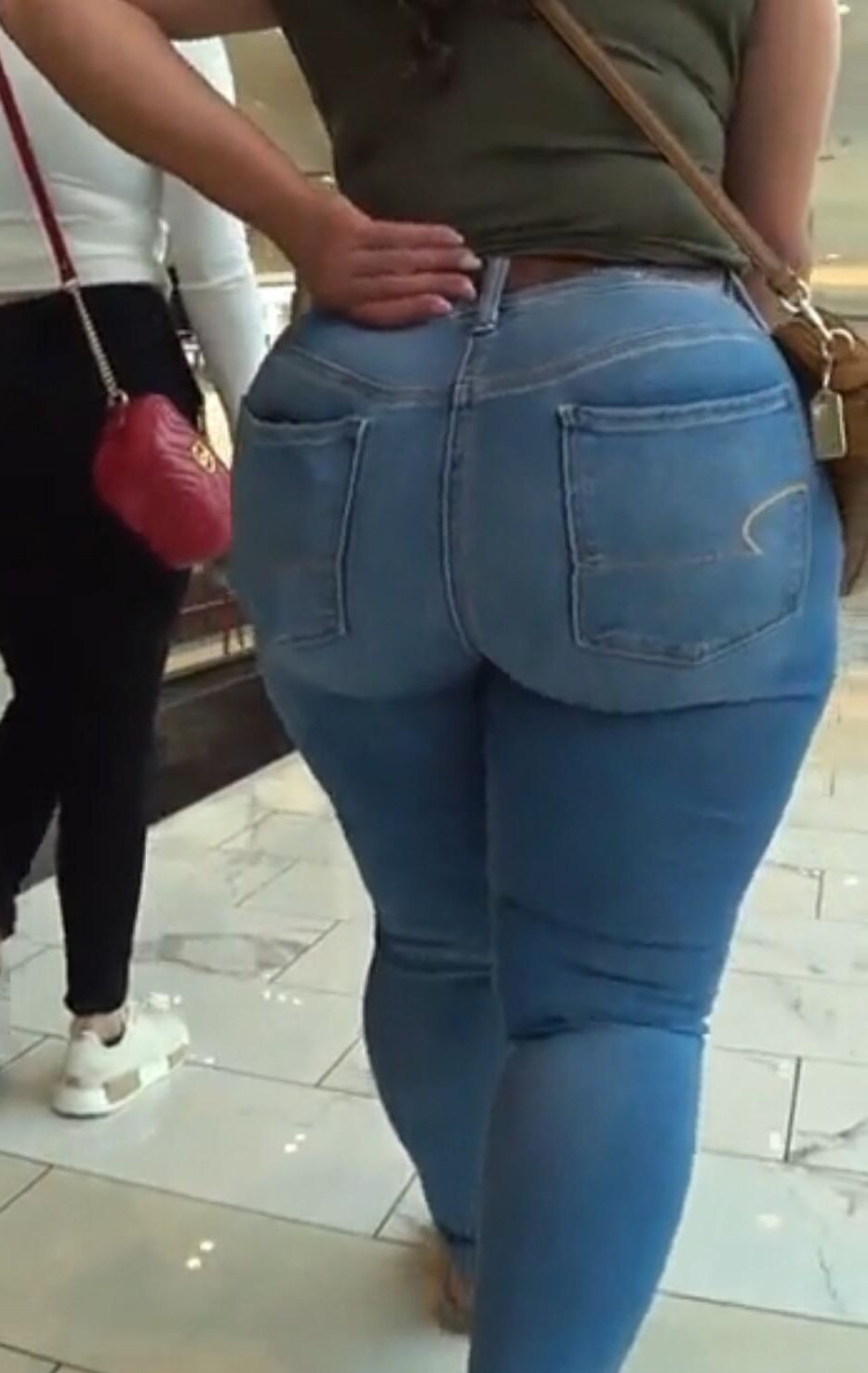 Displays of Public Ass 