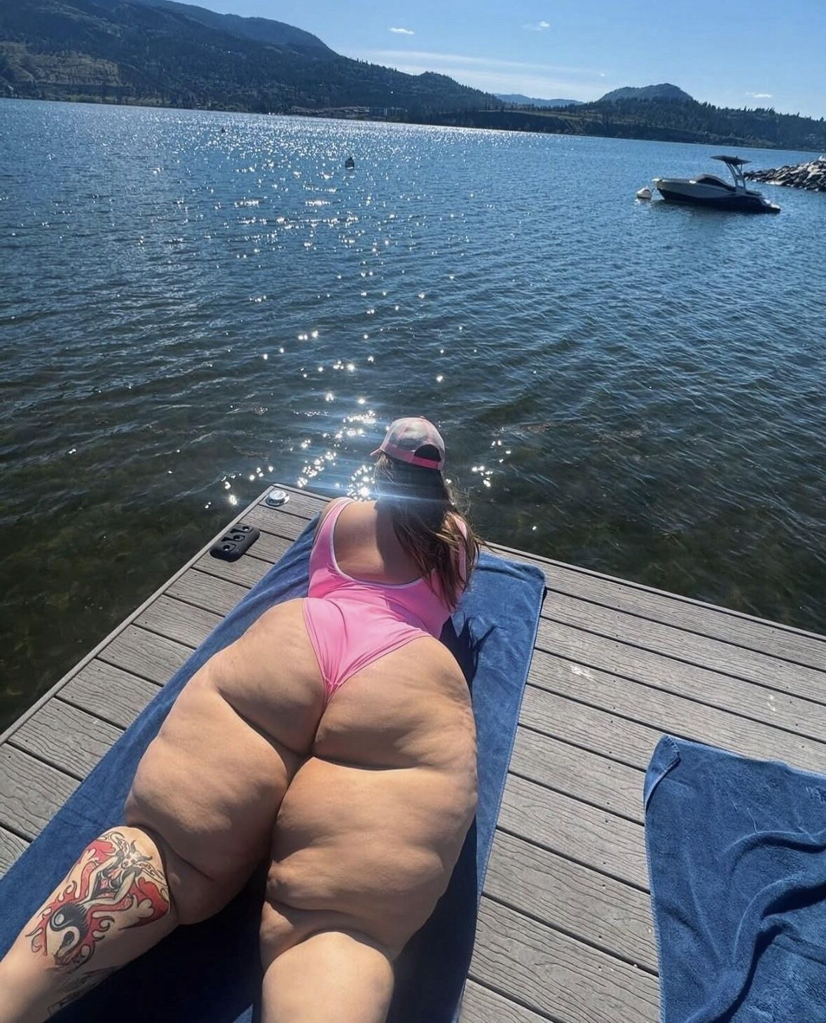 Princess P Massive Ass Small Tits Gorgeous BBW Mixed Hot Shots