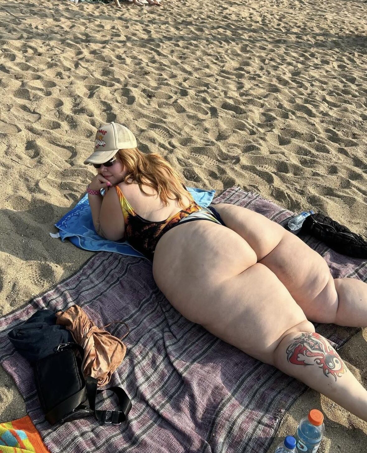 Princess P Massive Ass Small Tits Gorgeous BBW Mixed Hot Shots