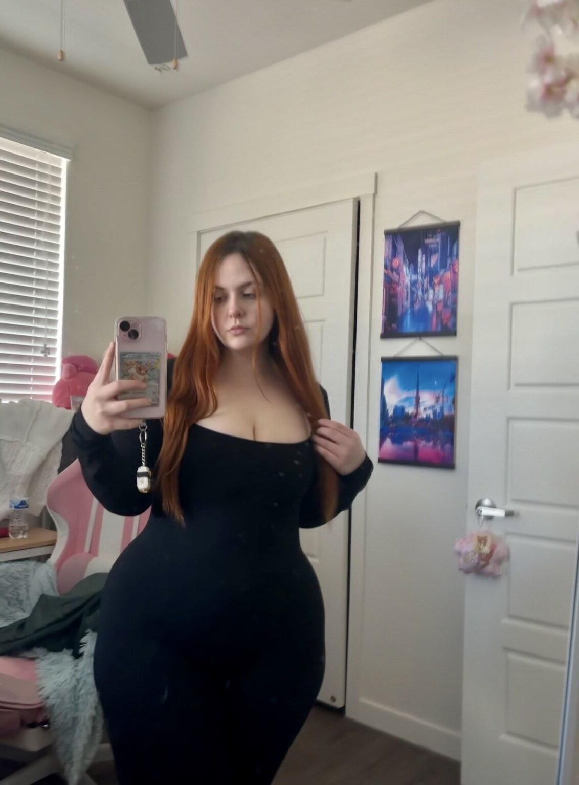 Strawbryy Huge Ass Big Boobs Gorgeous BBW Girl Mixed Shots