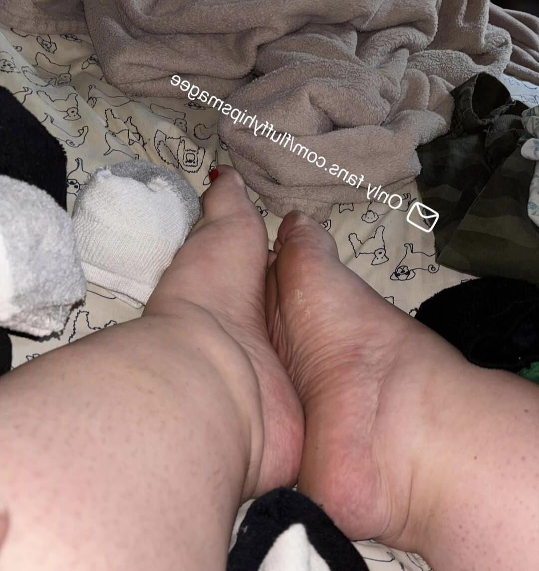Fat feet soles and toes (bbw, ssbbw, ussbbw) 