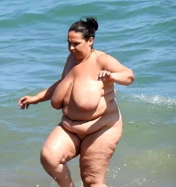 BBW Nudiste