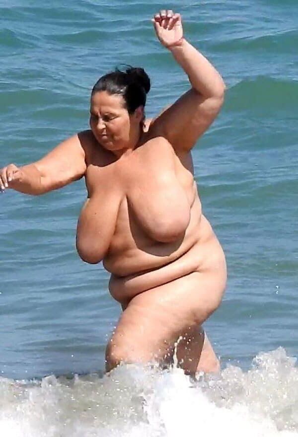 BBW Nudiste