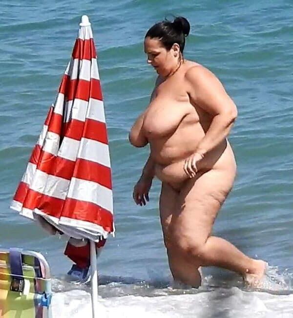 BBW Nudiste