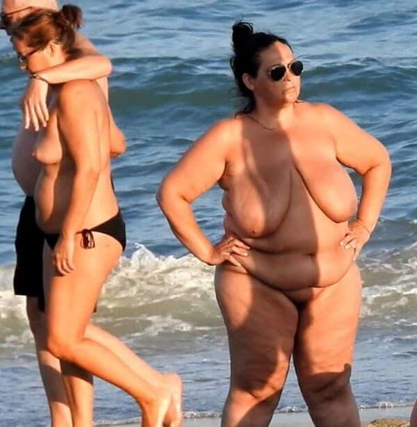 BBW Nudiste