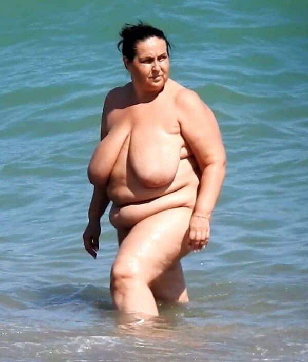 BBW Nudiste
