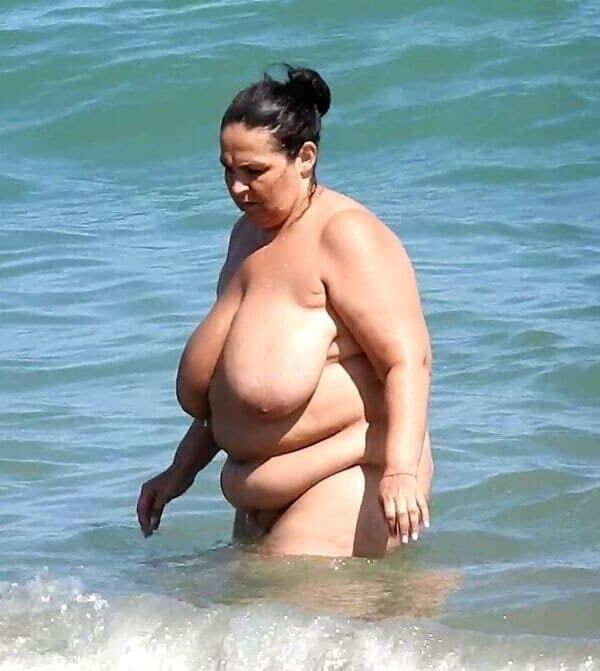 BBW Nudiste