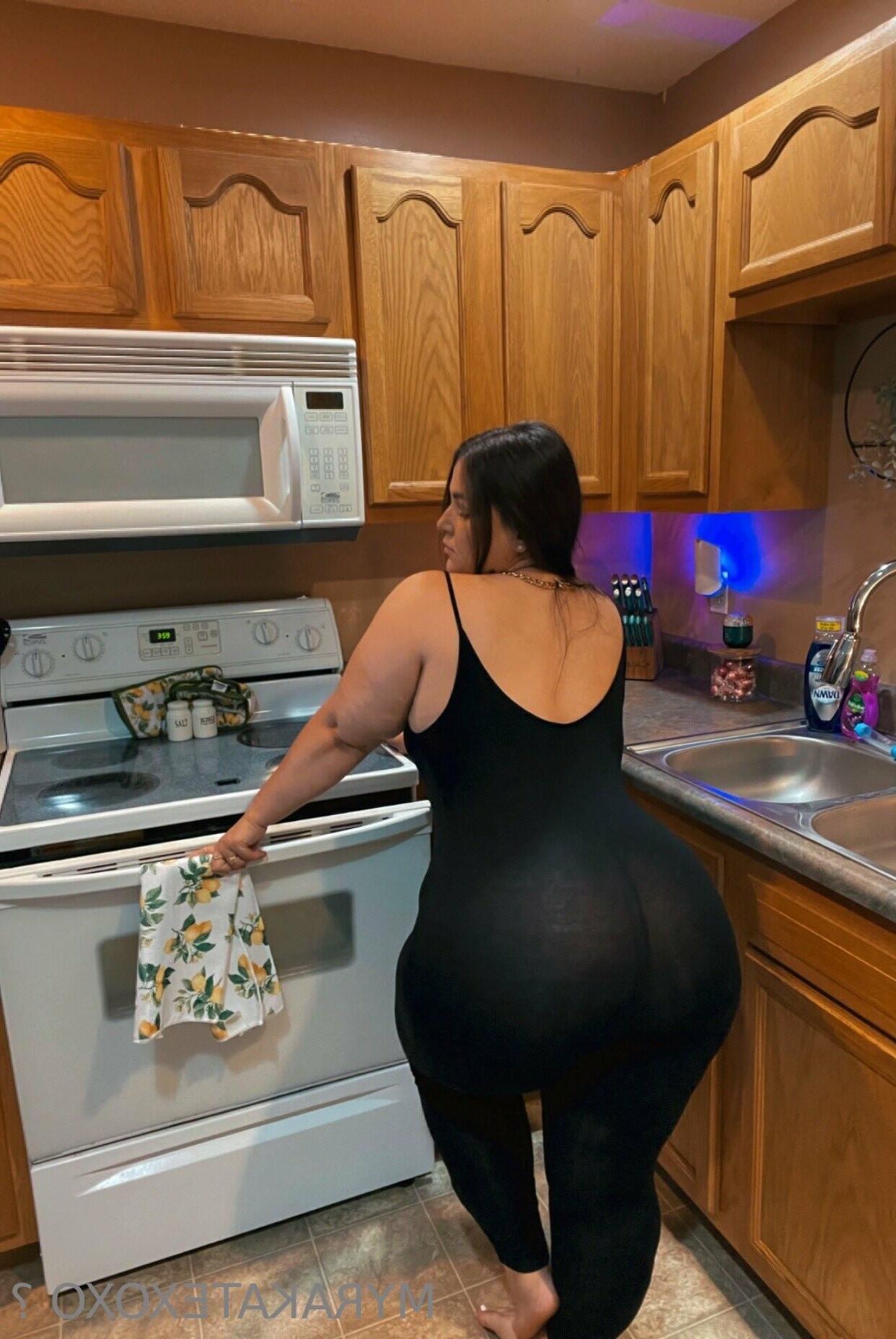 Myra énorme cul gros seins latina bbw brunette girl mixte coups chauds