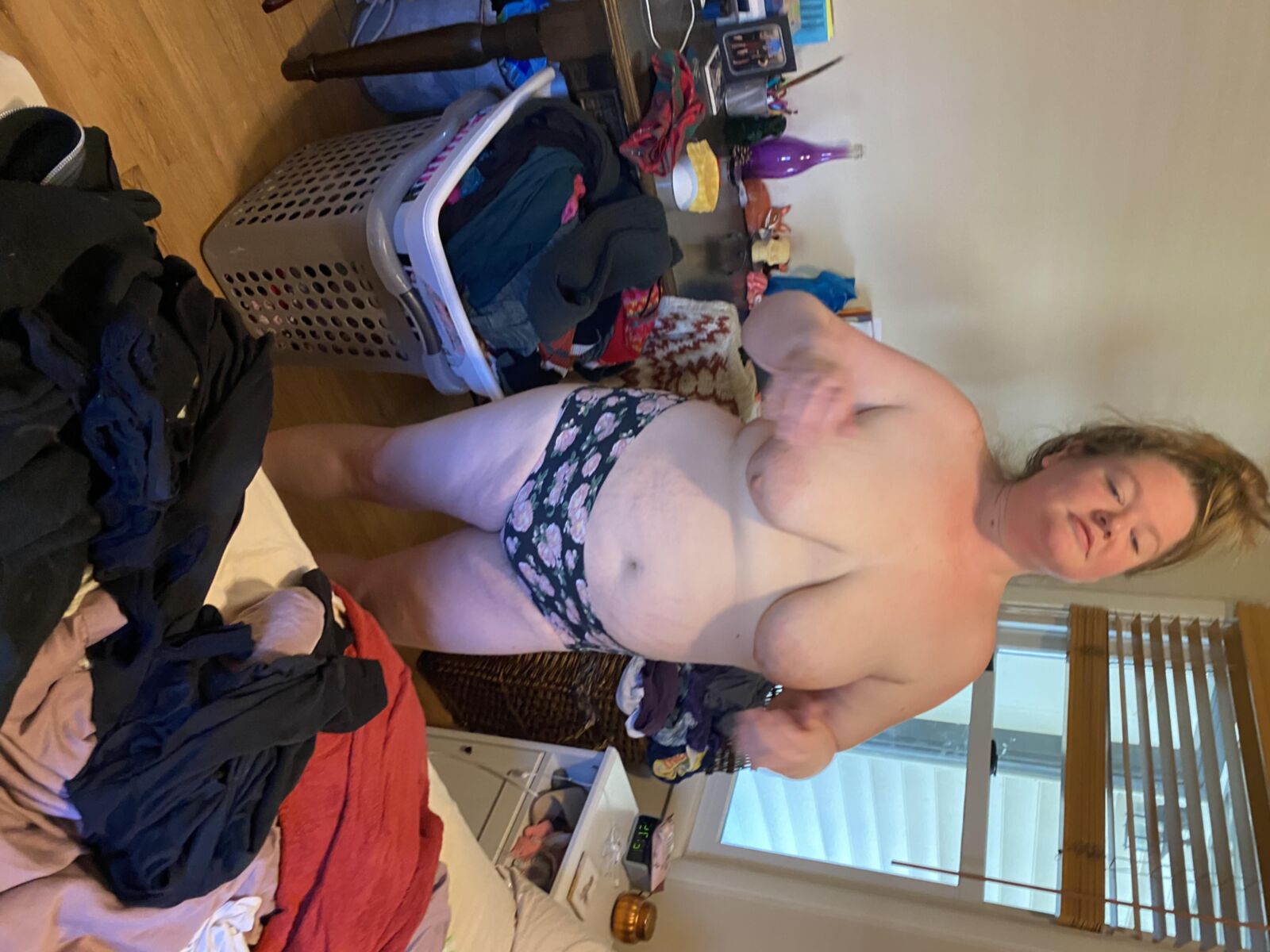 Michelle ,, Oregon Big seins exposé maman