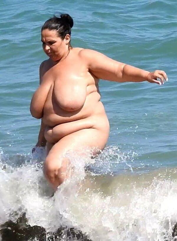 BBW Nudiste
