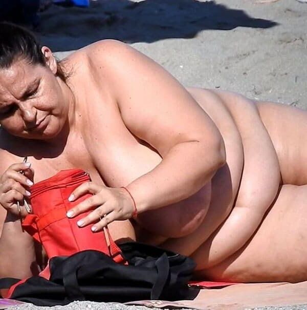 BBW Nudiste