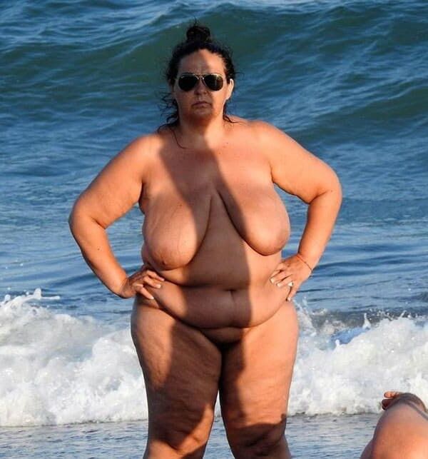 BBW Nudiste