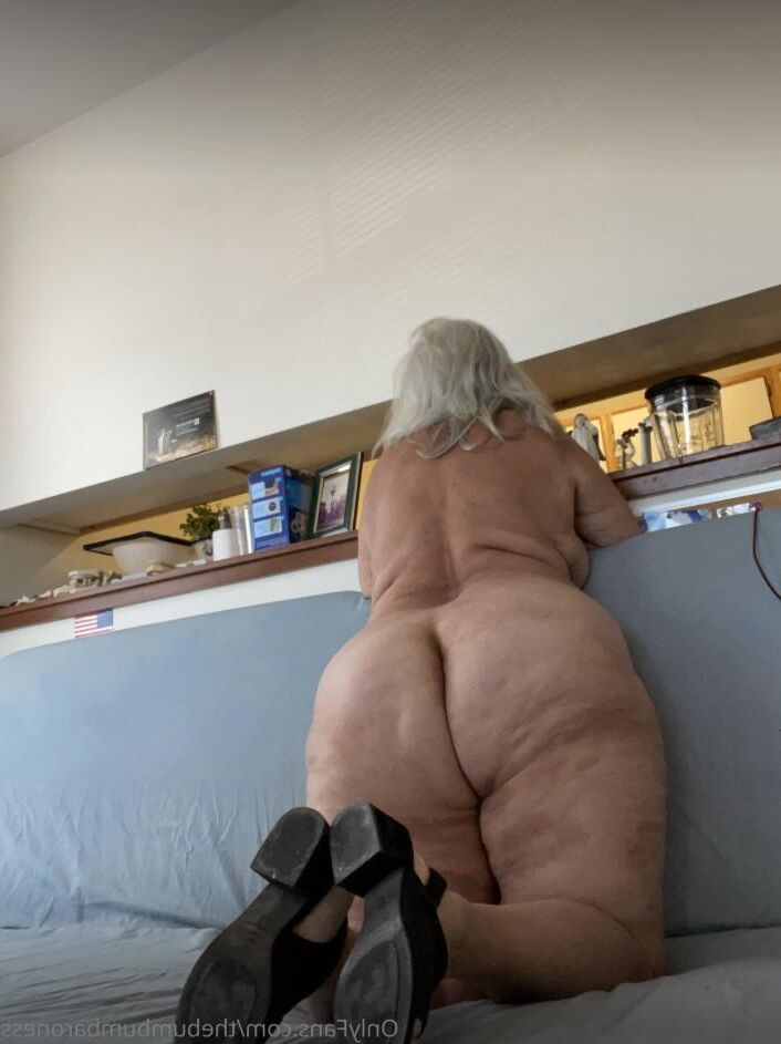 TheBumbumbaroness
