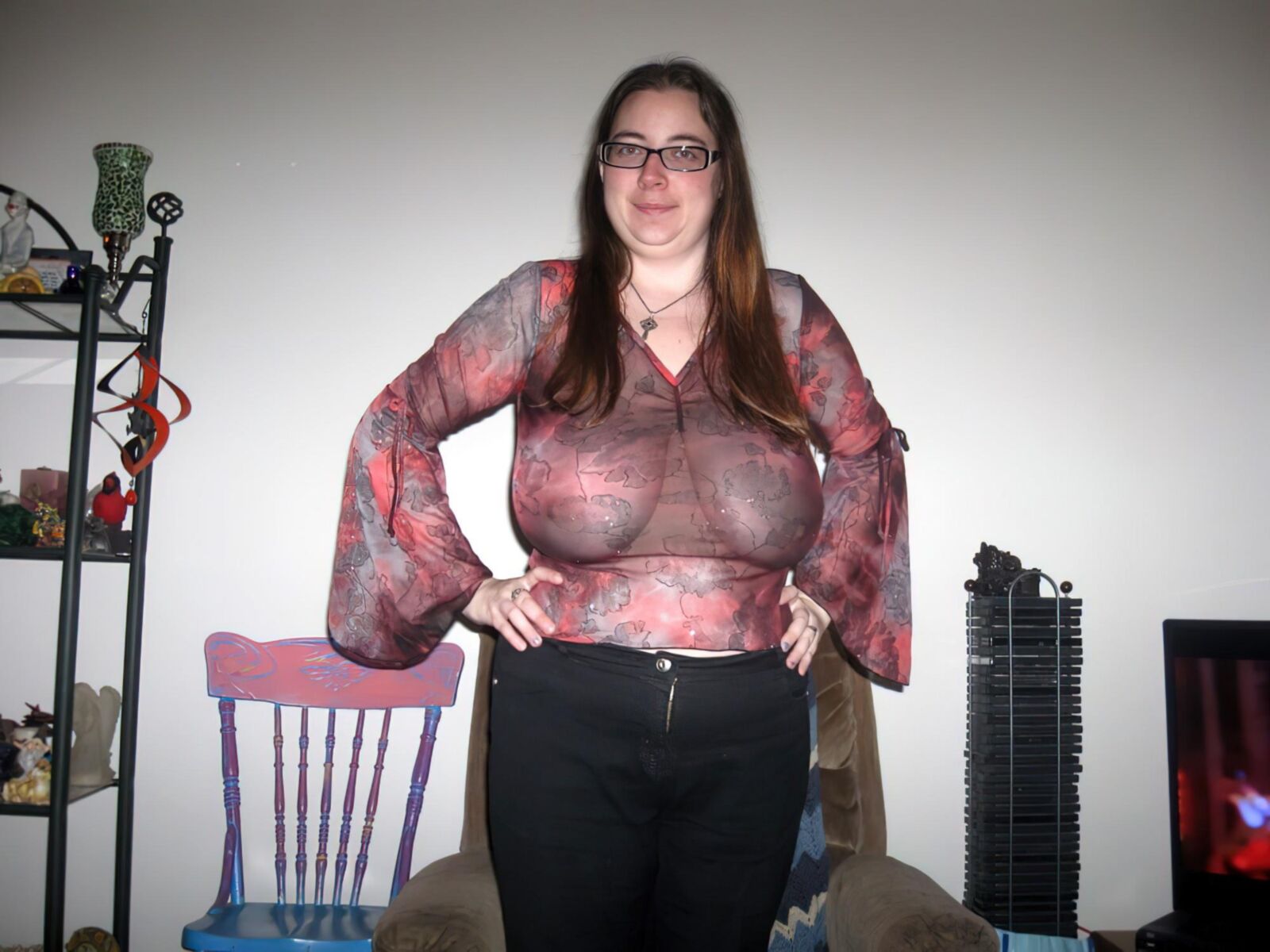 Common women posting for your stroking pleasure.