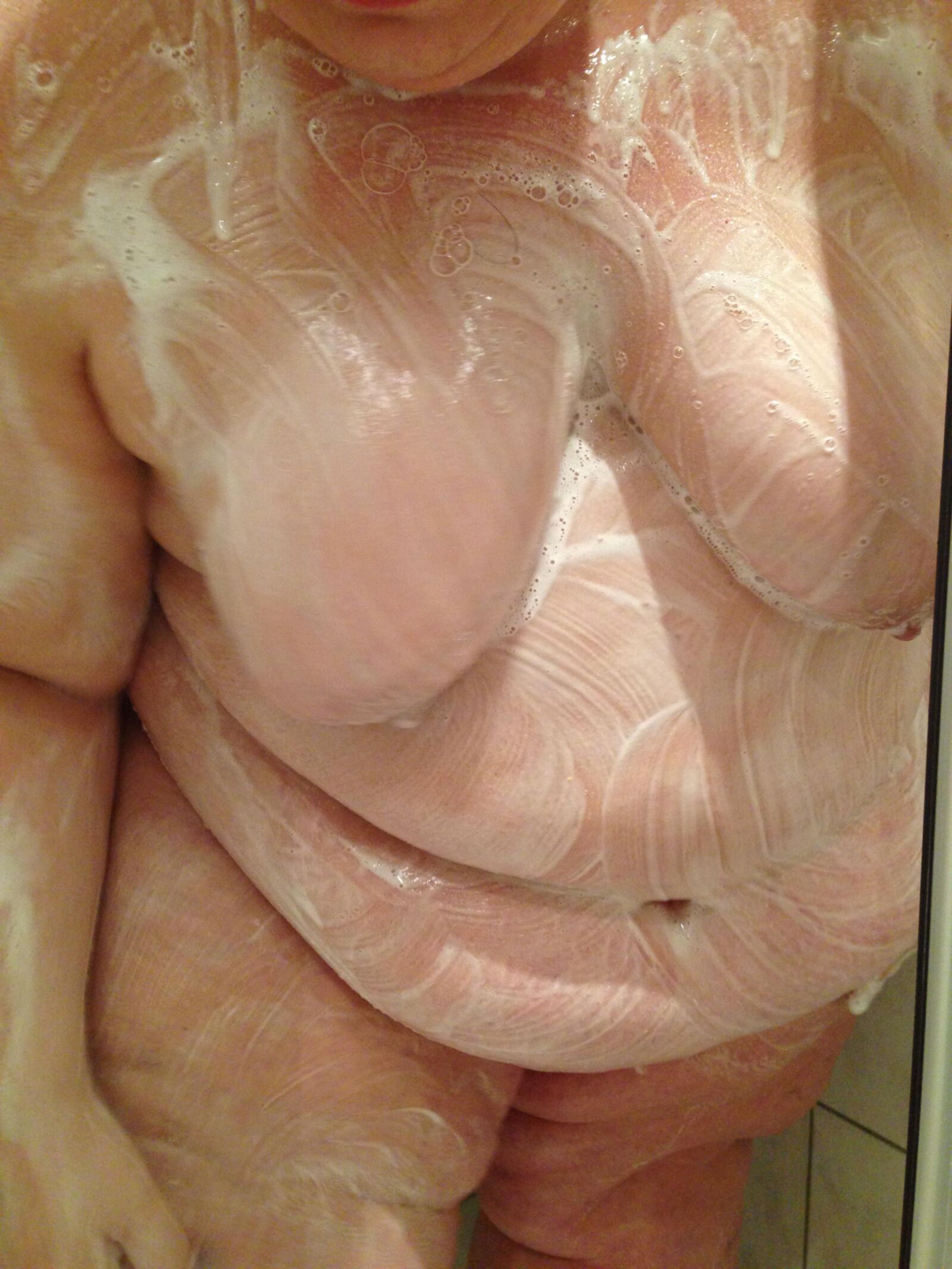 Lovely SSBBW montre Mega Body