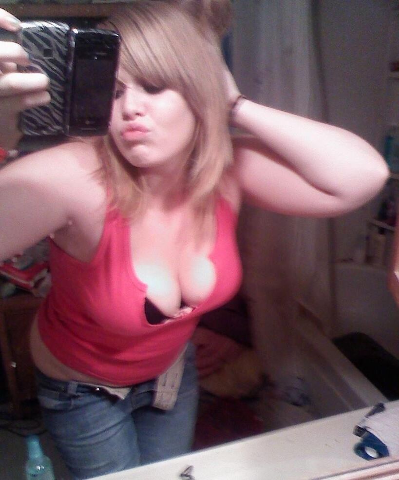 Thick or chubby clothed but sexy