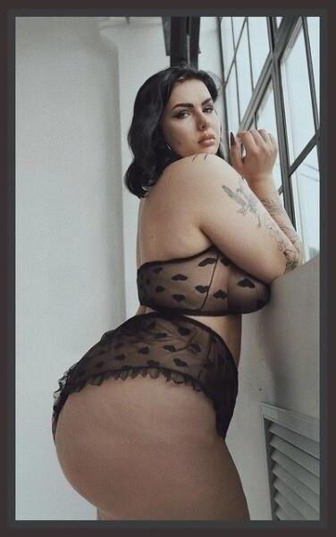 Frida Bulgakova Sexy BBW 