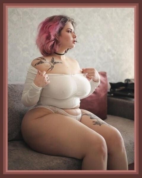 Frida Bulgakova Sexy BBW 