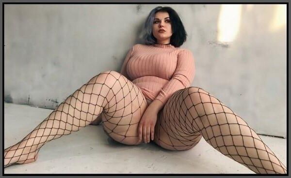 Frida Bulgakova Sexy BBW 