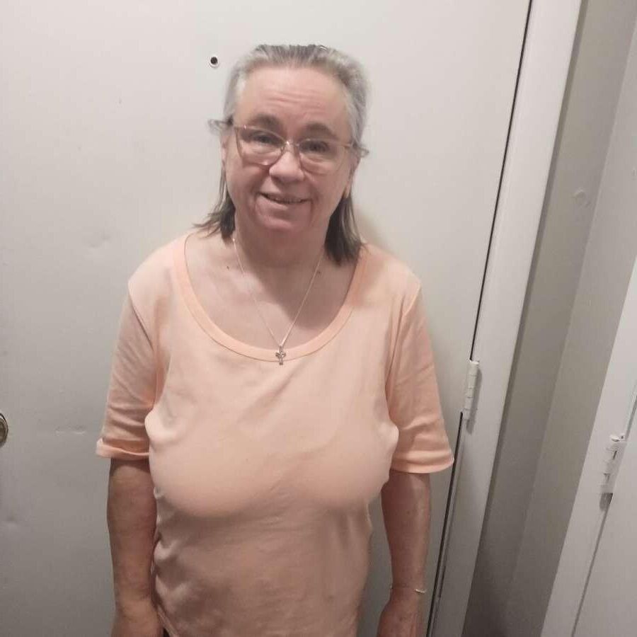Mama needs a good fuck.. would you consider?