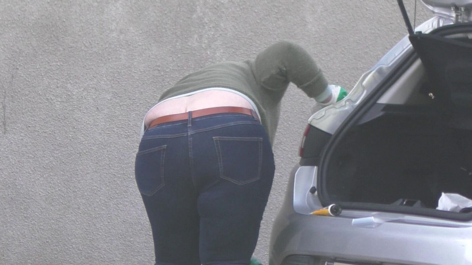 curvy grandma in jeans