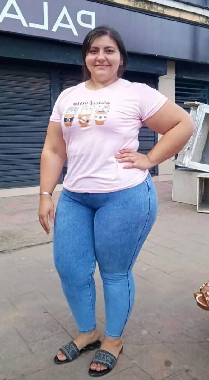 Joselin Janet Bbw s nalgonas gagitas